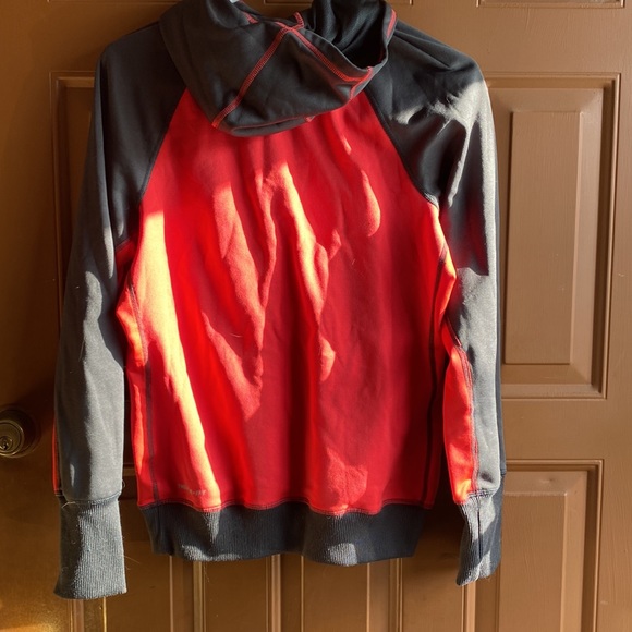 Sweatshirt - Picture 2 of 2